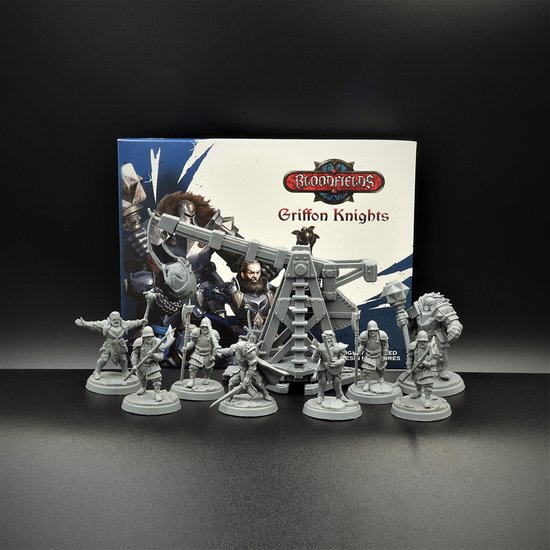 Bloodfields: Griffon Knights Starter Set - Miniatuur Spel - Engelstalig - Titan Forge