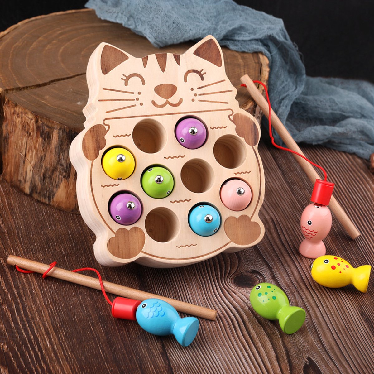 Kinderen: magnetisch visspel, concentratietraining. Houten magnetisch visspeelgoed (kat). Educatief kerstspeelgoed voor